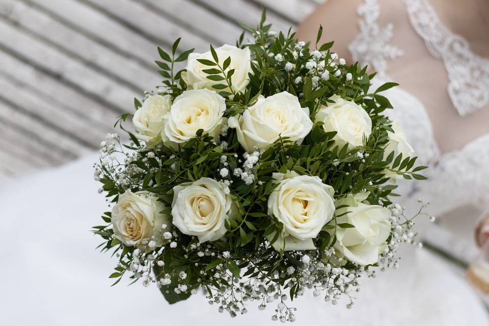 Rose and gypsophelia bouquet