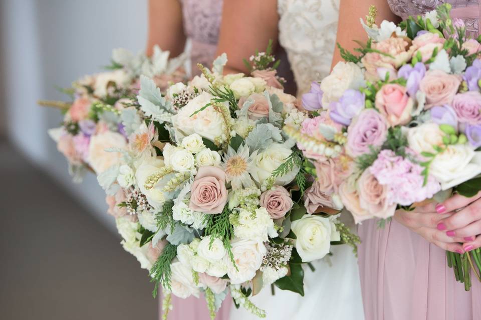 Wedding party bouquets