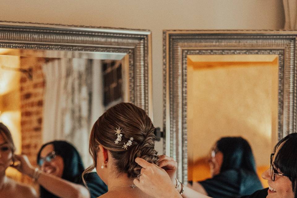 WEDDING HAIR BY SIAN REDMOND