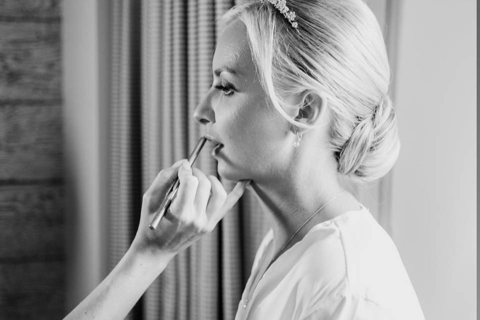WEDDING HAIR BY SIAN REDMOND