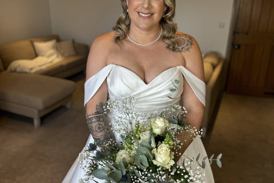 WEDDING HAIR BY SIAN REDMOND