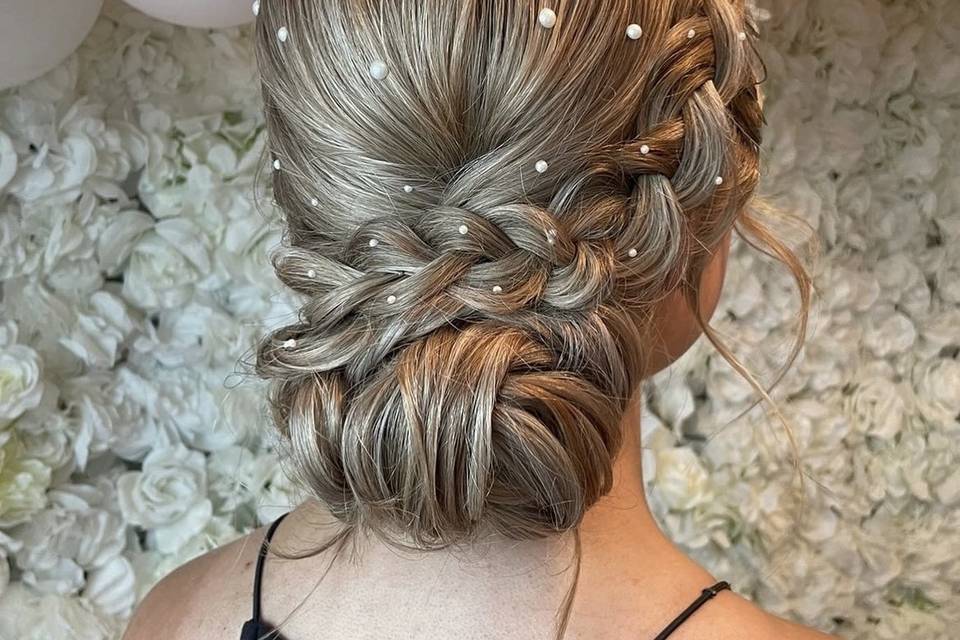 WEDDING HAIR BY SIAN REDMOND