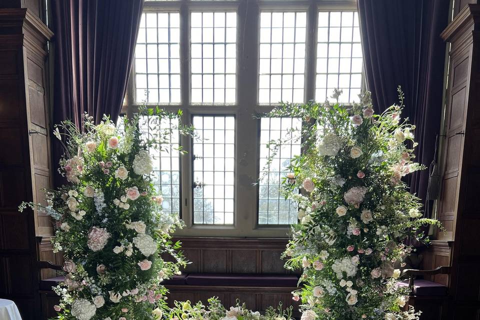 Broken flower arch, ceremony