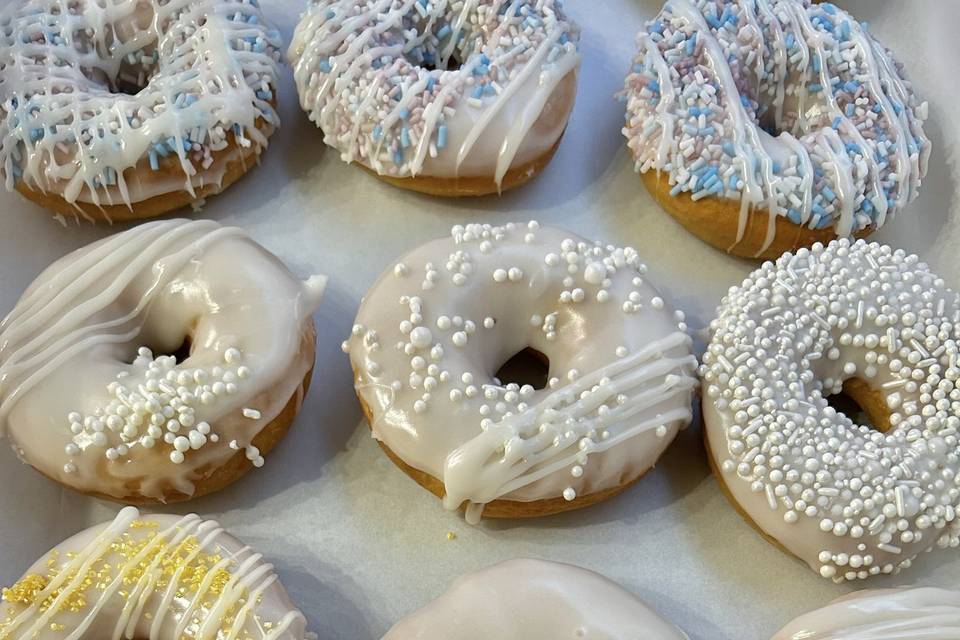 White wedding doughnuts