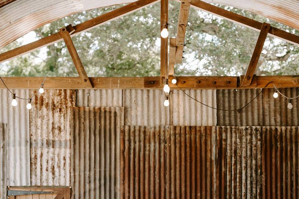 The Groomsmen - Silchester Far