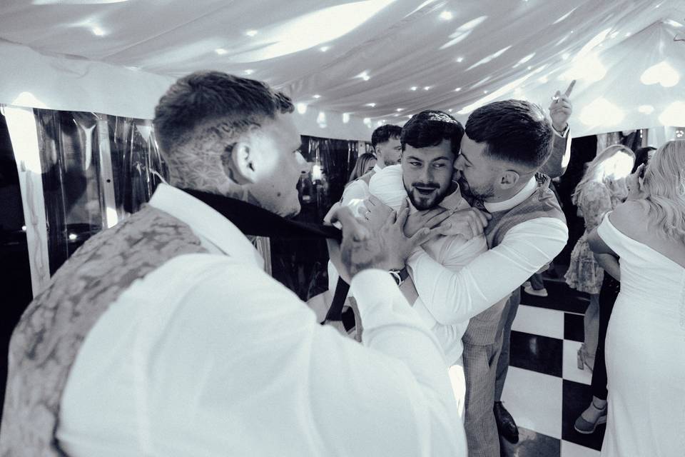 Groom & groomsmen partying
