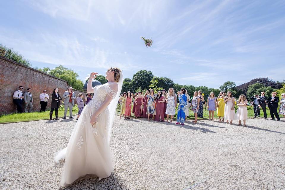 Summer Garden Wedding