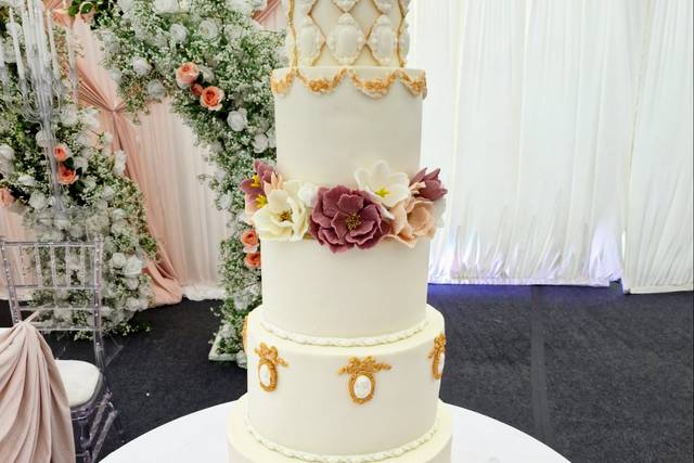 4-Tier Wedding Cake