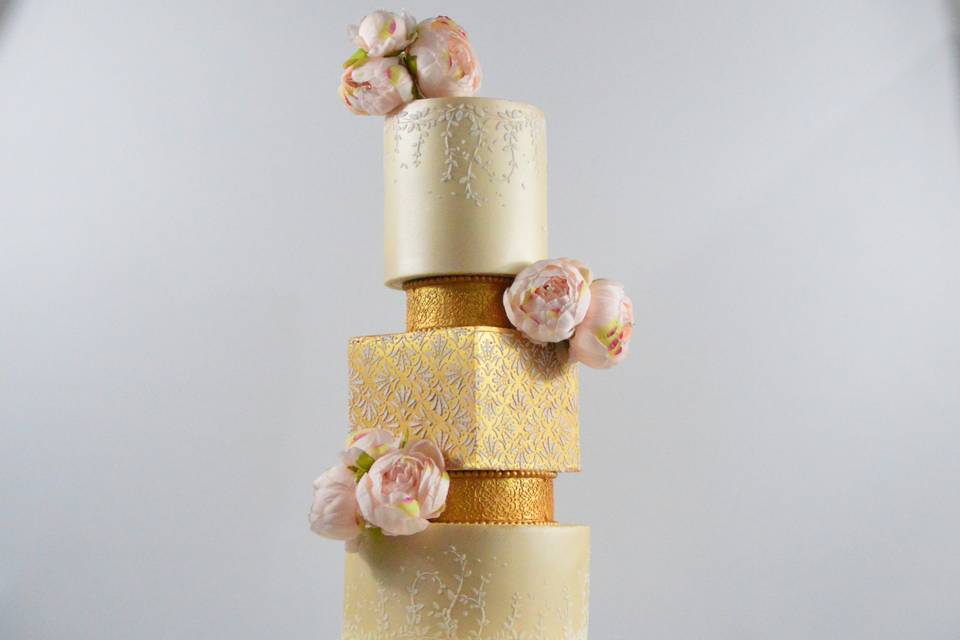 4 tier cake with peony flowers