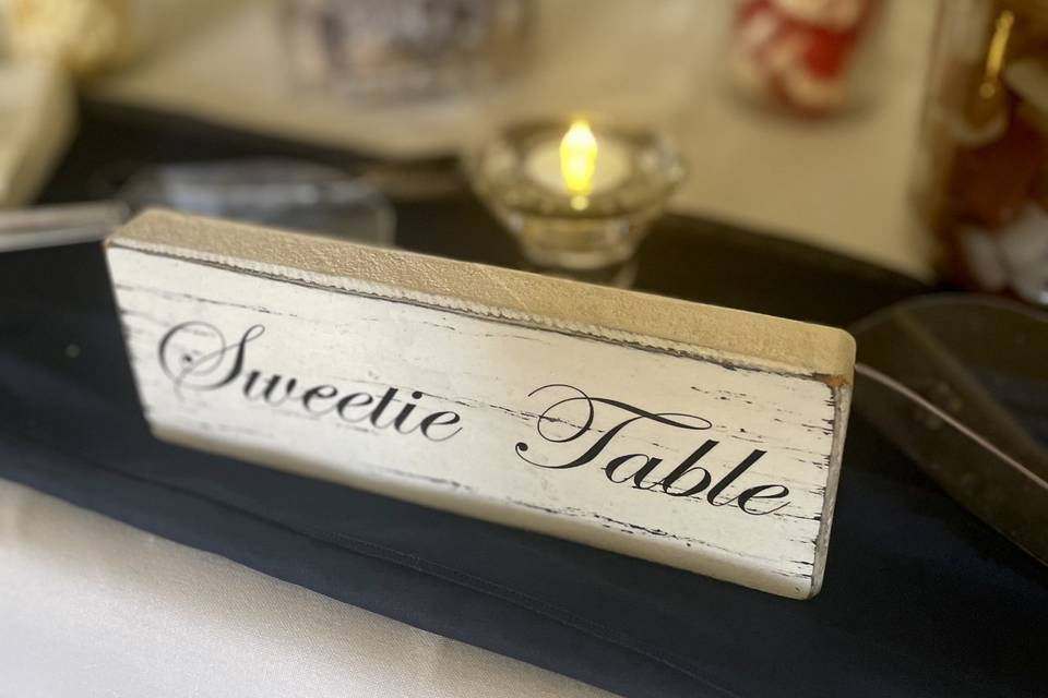 Sweetie table decor