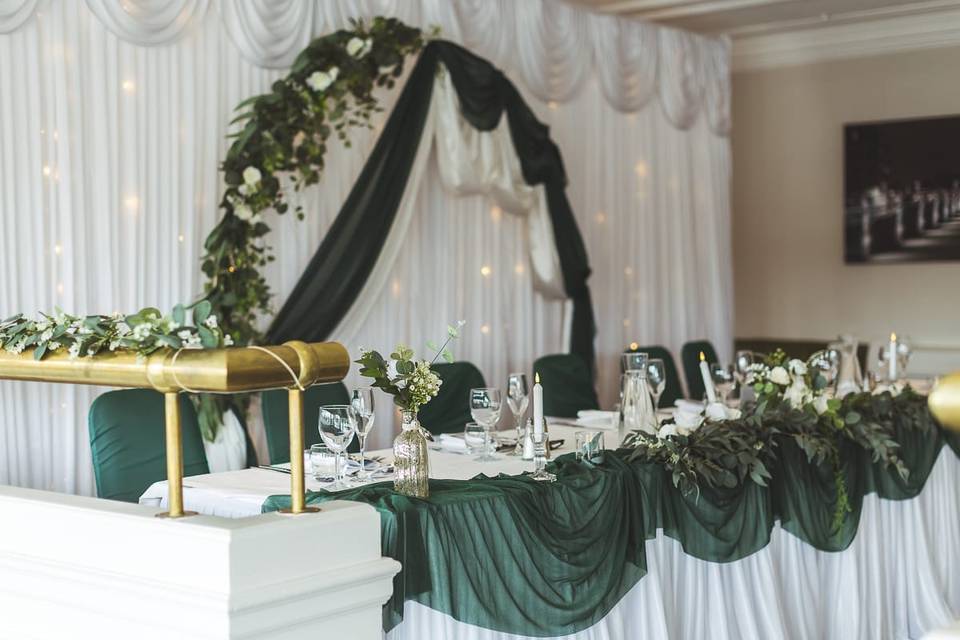 The top table setup