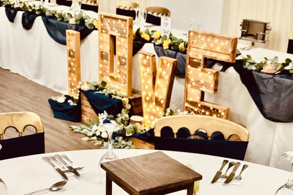 Bespoke centre piece