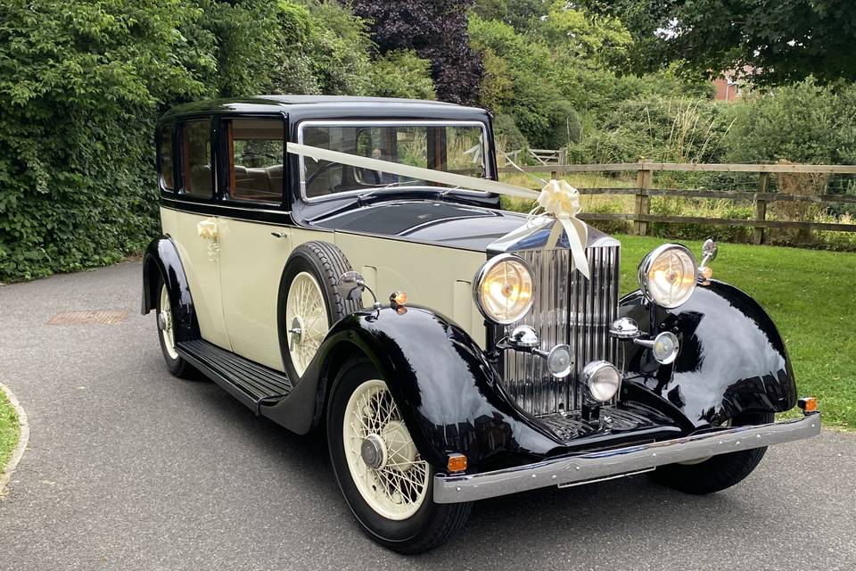 Sussex Vintage Transfers Wedding Car Hire