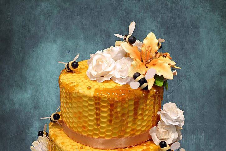 Honeycomb wedding cake