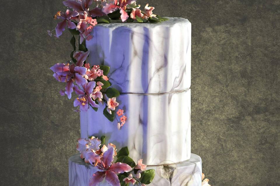 Marbled Pillar wedding cake