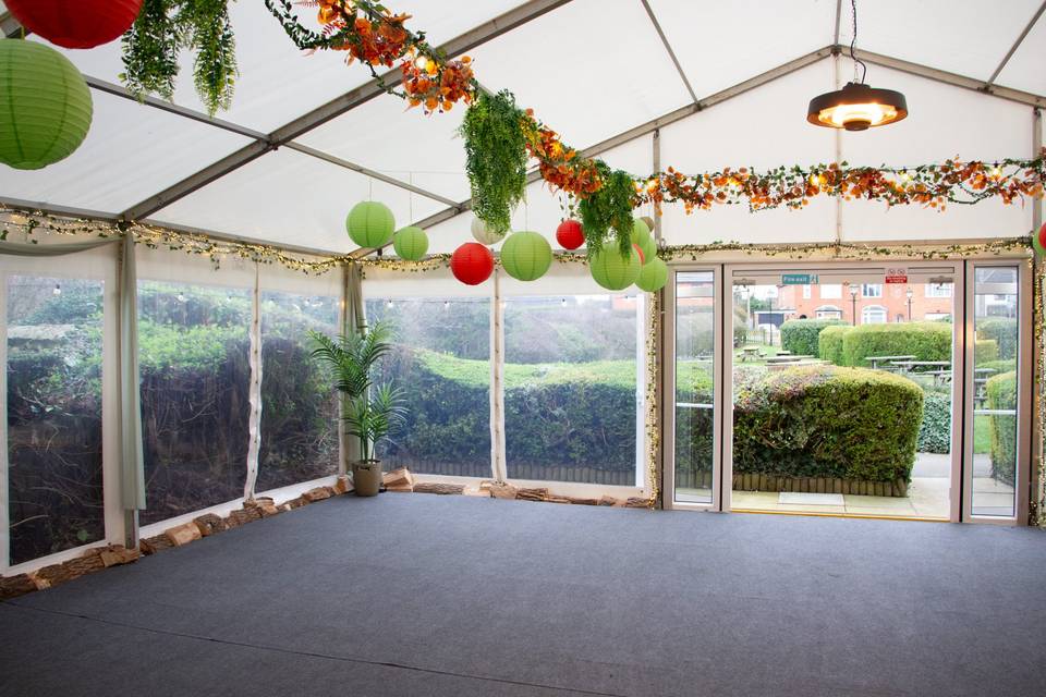 The garden room - empty