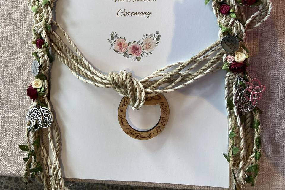 Handfasting infinity knot