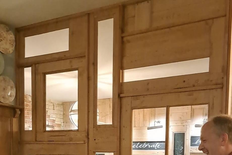 Noel Hutchinson Magician