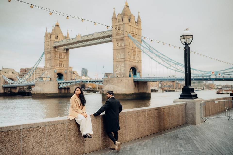Pre-wedding at London Bridge