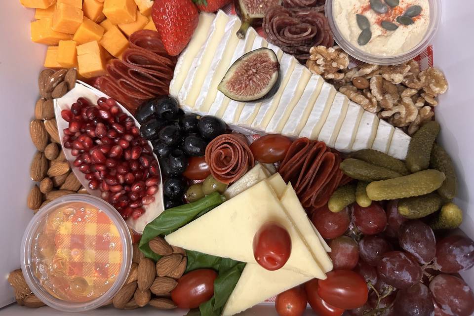 Charcuterie box