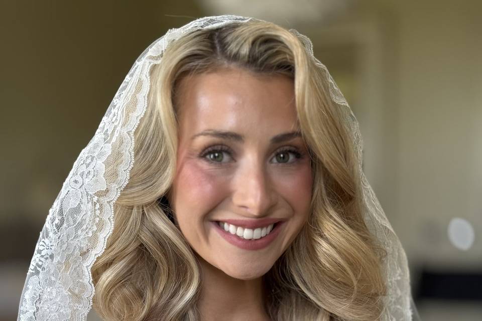 Bouncy blowdry