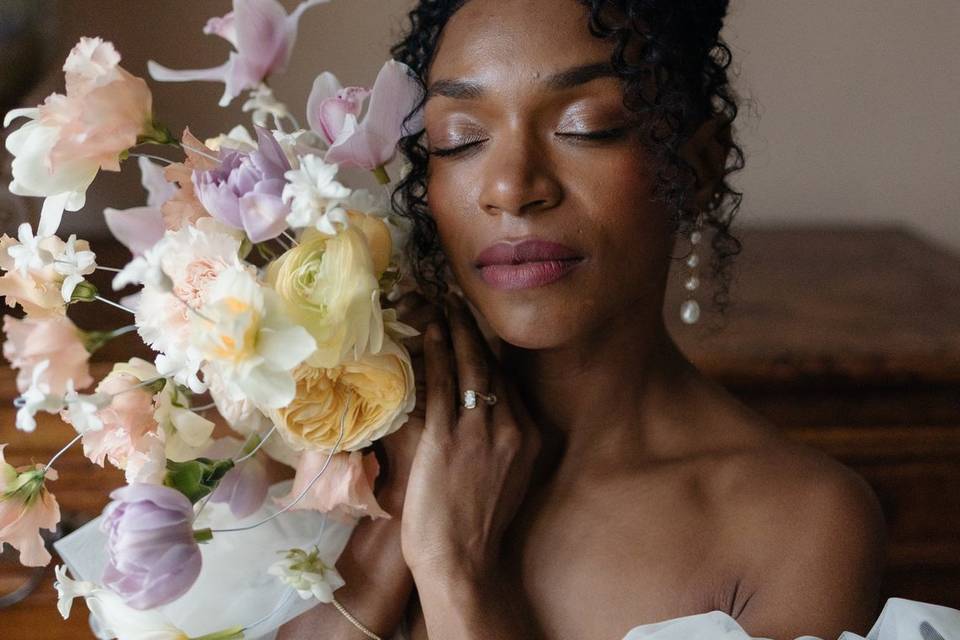 Wired bridal bouquet