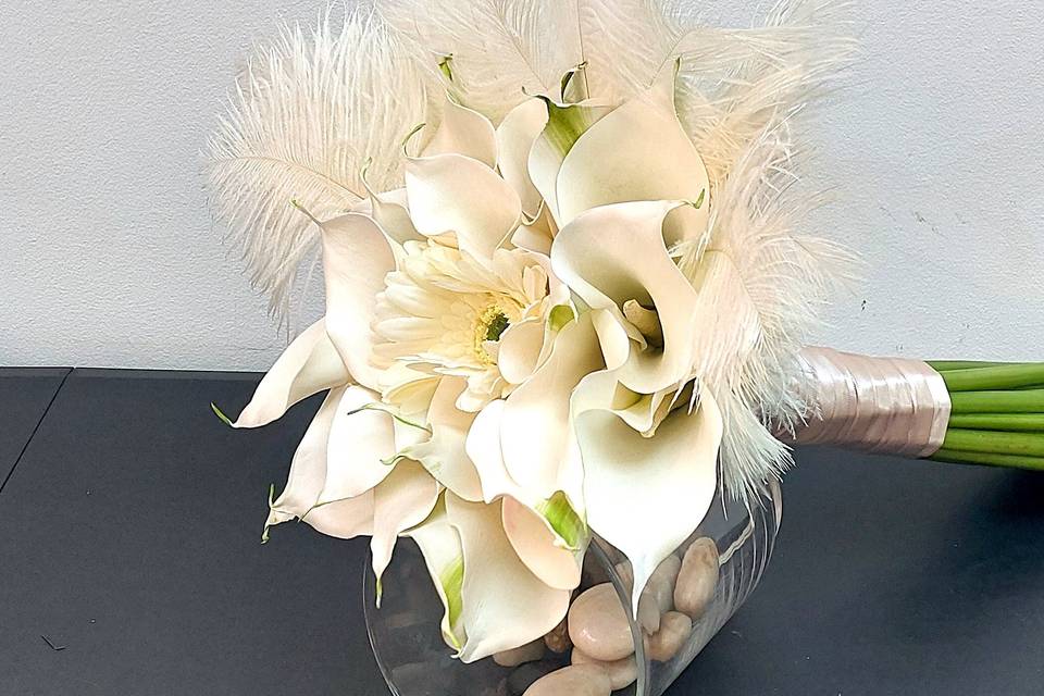 White Calla Lilies & Feathers