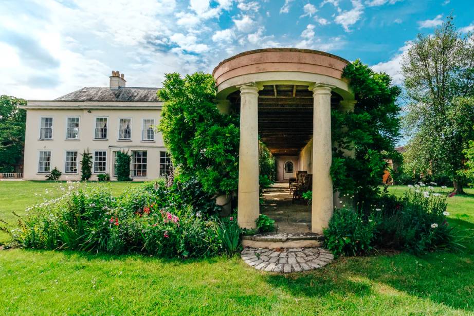 Worlingham Hall Worlingham, Suffolk - Updated prices | hitched.co.uk