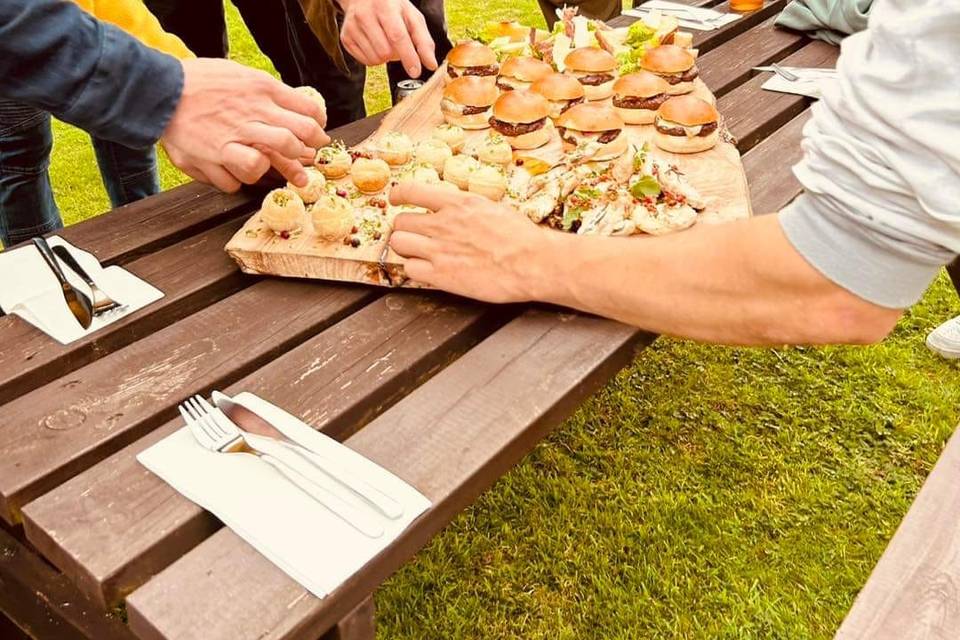 Canape sharing board