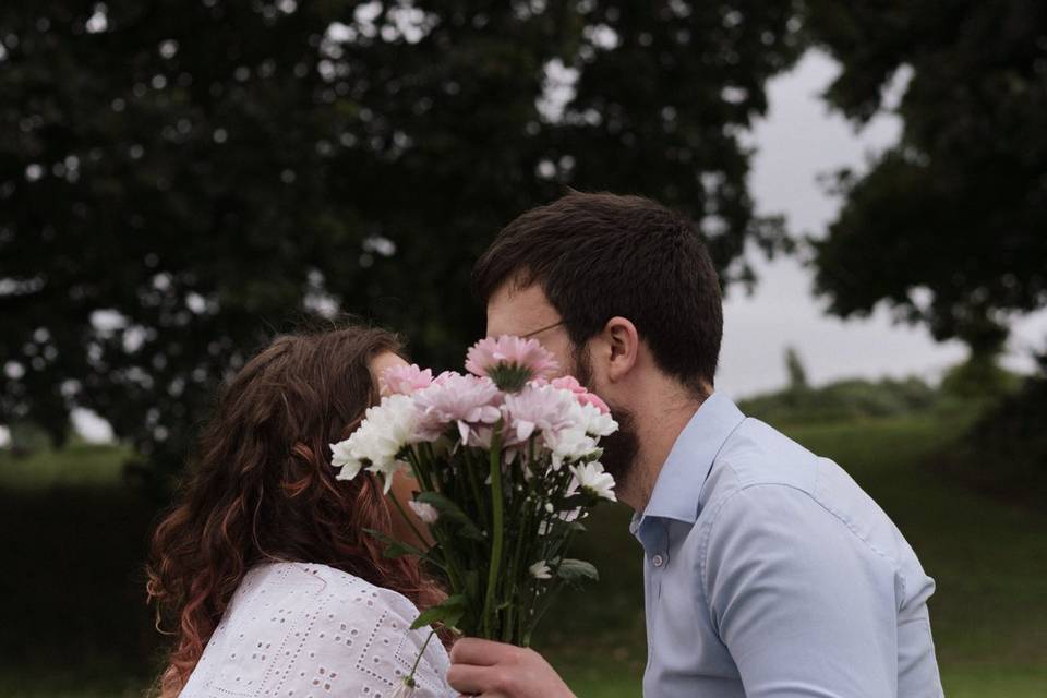 Flower kiss