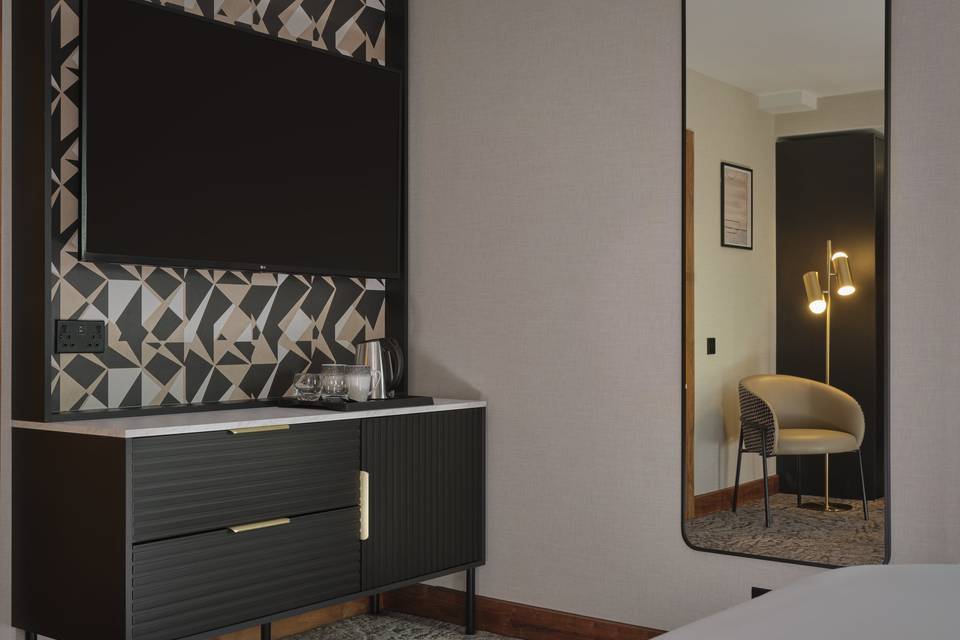 King Deluxe Bedroom