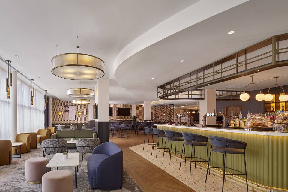 Hotel Bar & Lounge