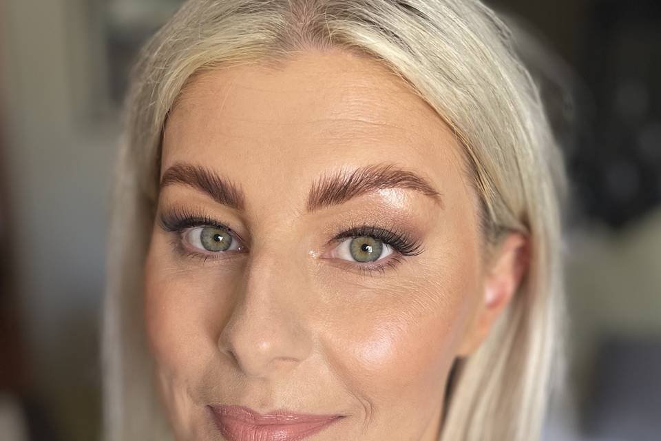 Bridesmaid makeup