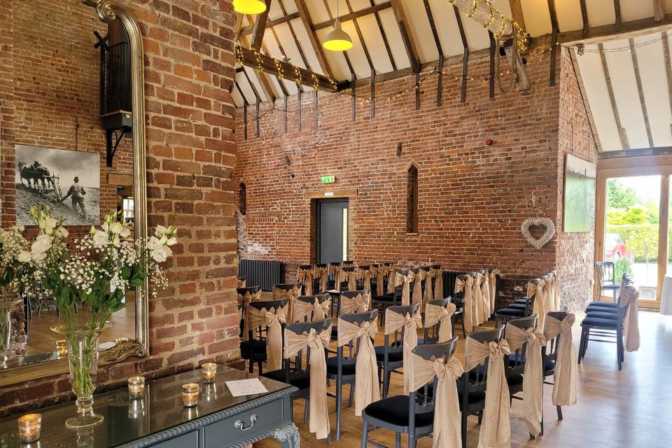 Lincolnshire wedding barn