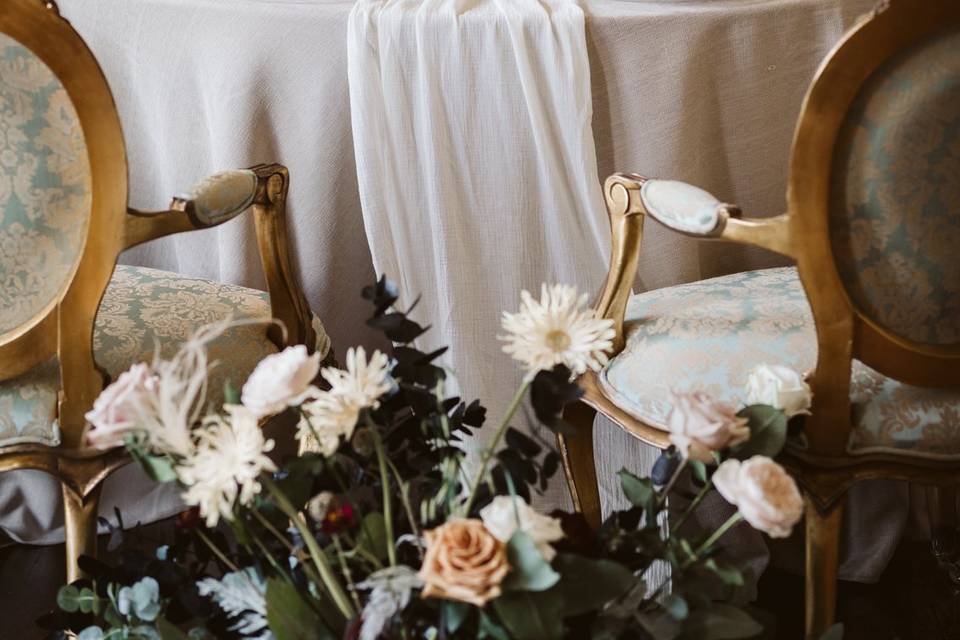 Statement table decor