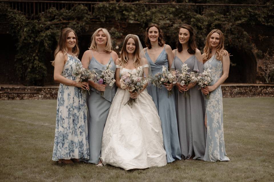 Bride & Bridesmaids