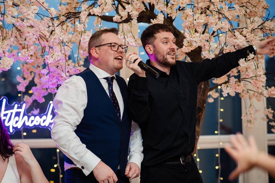 Singing Waiters UK