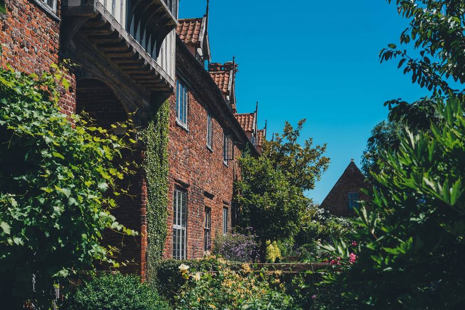 Hales Hall & The Great Barn