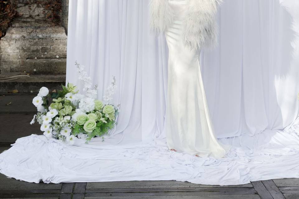 The wedding portrait studio