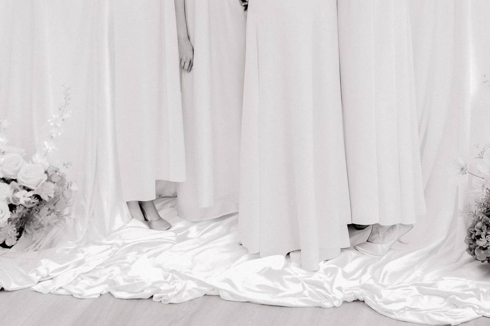 The wedding portrait studio