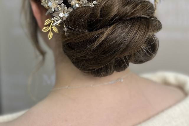 Textured low bun