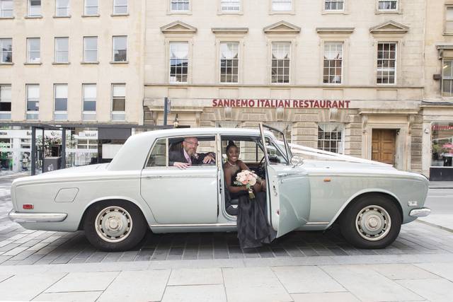 Bride & Groom arrival