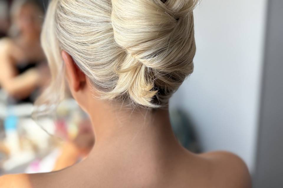 Twist Bun