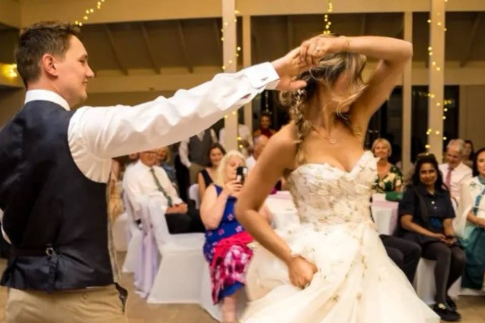 Marwell Hotel DJ
