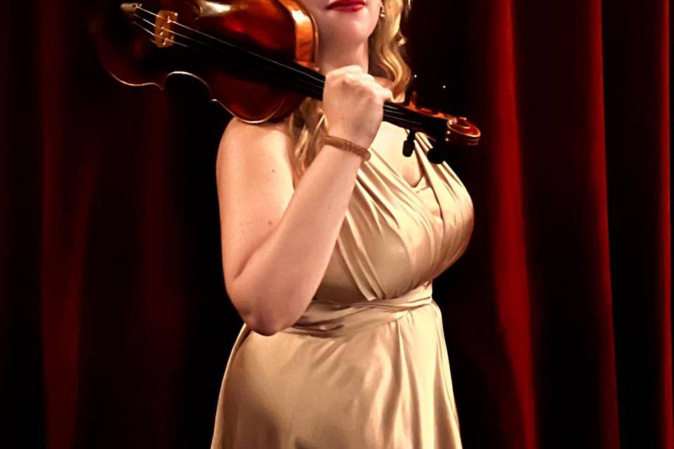 Beatrice Limonti Violinist