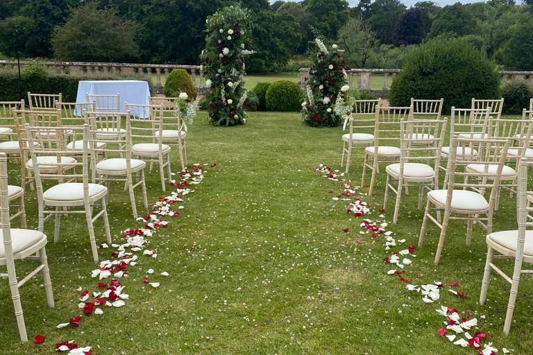 Rose petals aisle