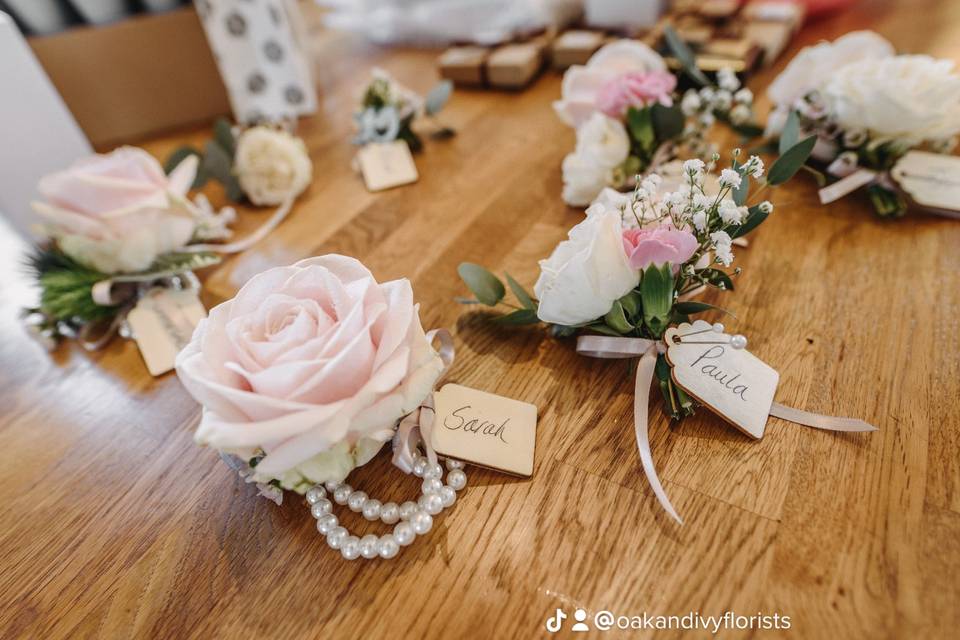 Wrist corsages