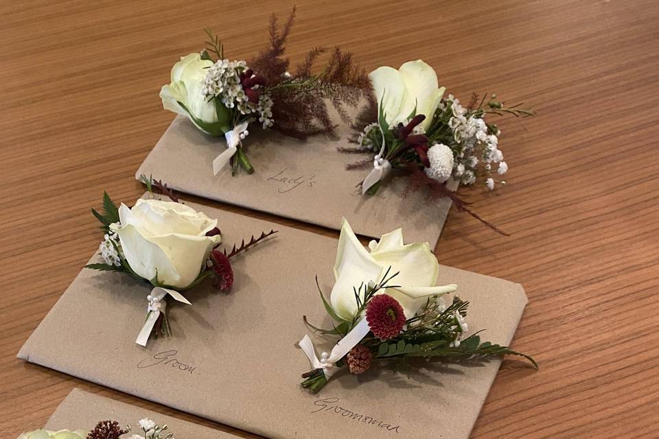 Winter buttonholes