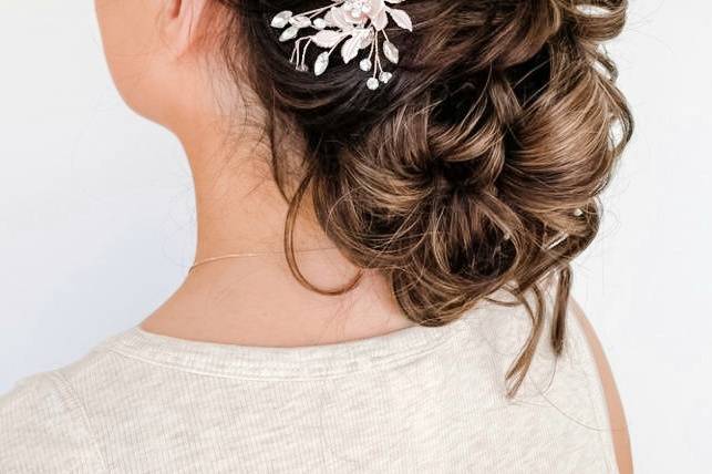 Signature big bridal bun