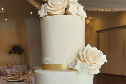 Champagne fondant cake